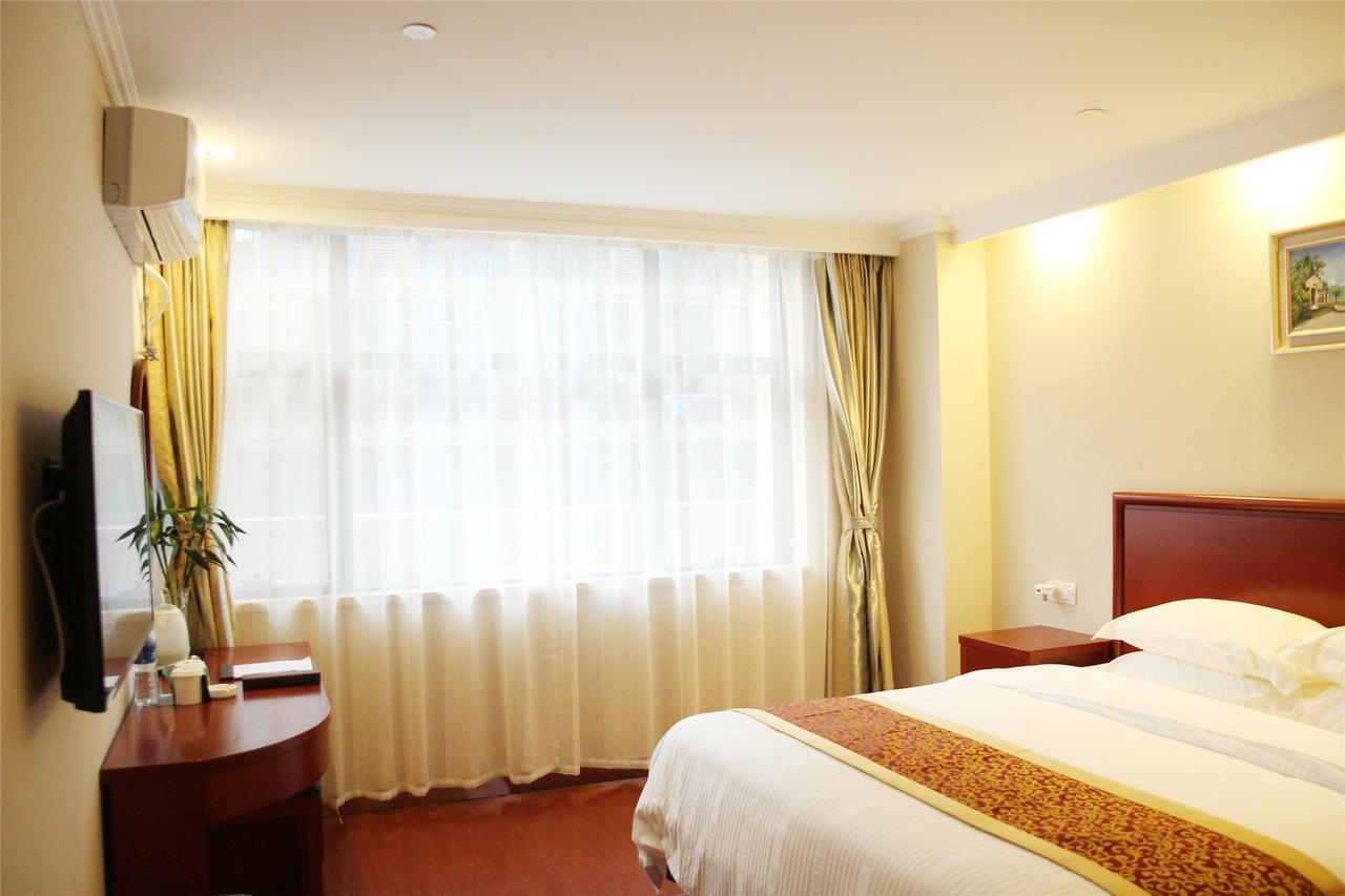 Greentree Inn Anhui Fuyang Yijing International North Door Busniess Hotel Εξωτερικό φωτογραφία