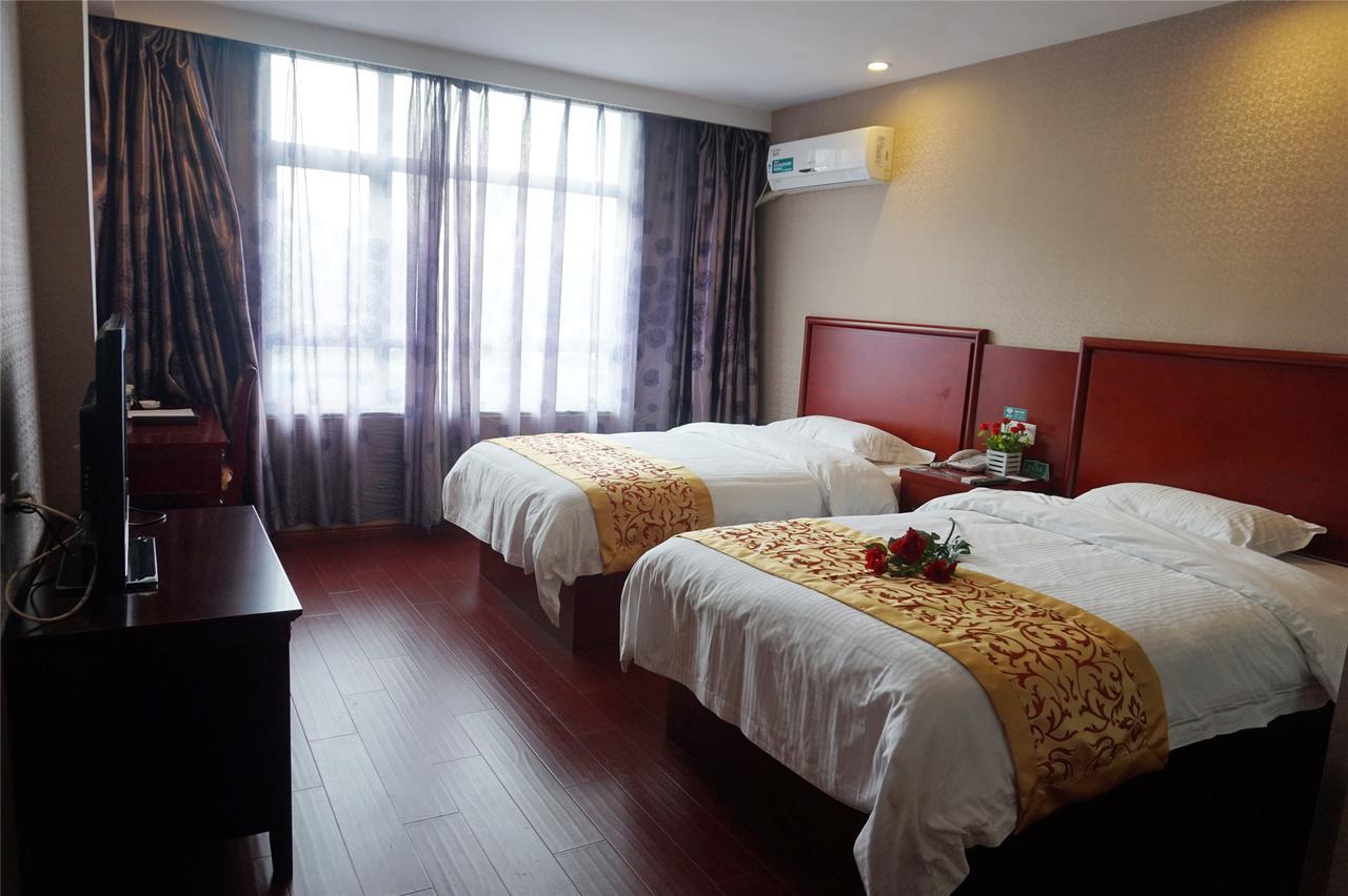 Greentree Inn Anhui Fuyang Yijing International North Door Busniess Hotel Εξωτερικό φωτογραφία